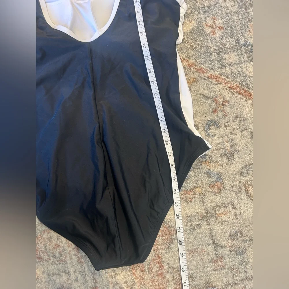 Lands' End Slimming Slender One Piece Swimsuit Sz L 14-16 Black White Modest - Picture 8 of 8